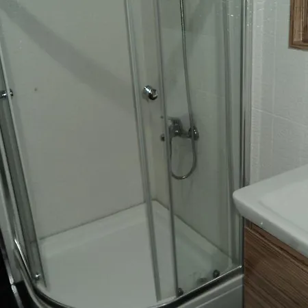 Kadikoy Bade 3 2* 이스탄불