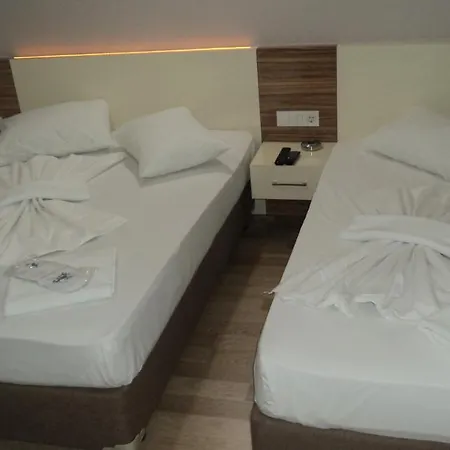 Hotel Kadikoy Bade 3 2*